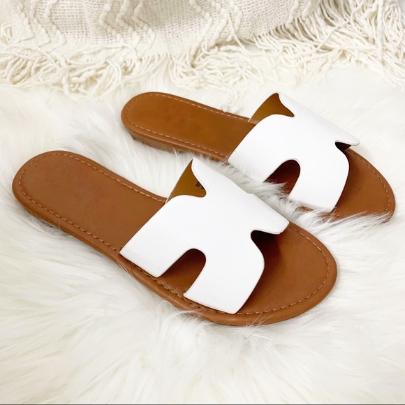 NEW Camila Sandal- in White - Picture 3 of 6